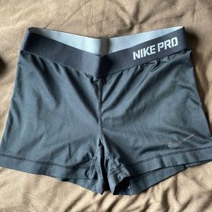 Black Nike Pros